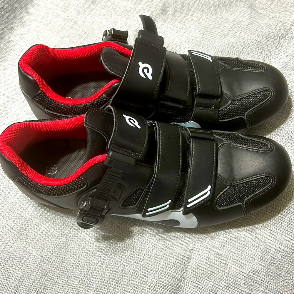 PELOTON SHOES - EUC